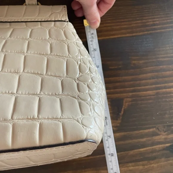 Kate Spade Ivory Croc-Embossed Women's Bag 💯 Leather. - Picture 8 of 10